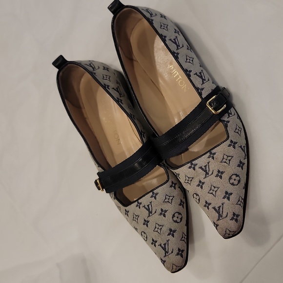 Authentic Louis Vuitton mini lin sandals - Picture 3 of 11